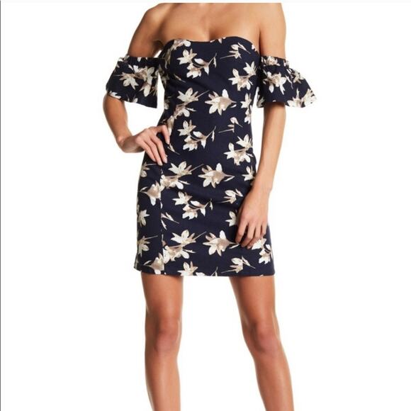 J.O.A Dress Floral Linen Off Shoulder Medium NWT - Picture 1 of 15